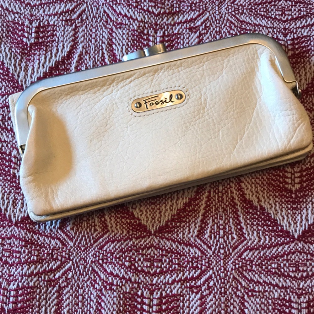 Fossil wallet